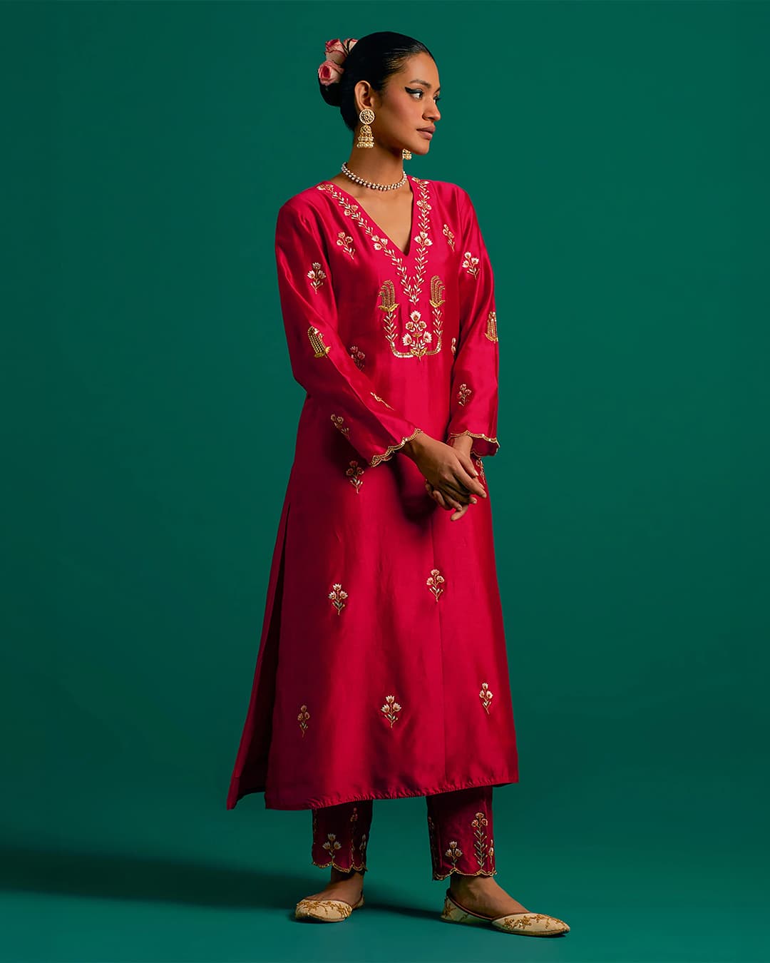 Red V neck hand embroidered silk chanderi kurta set with green chanderi dupatta