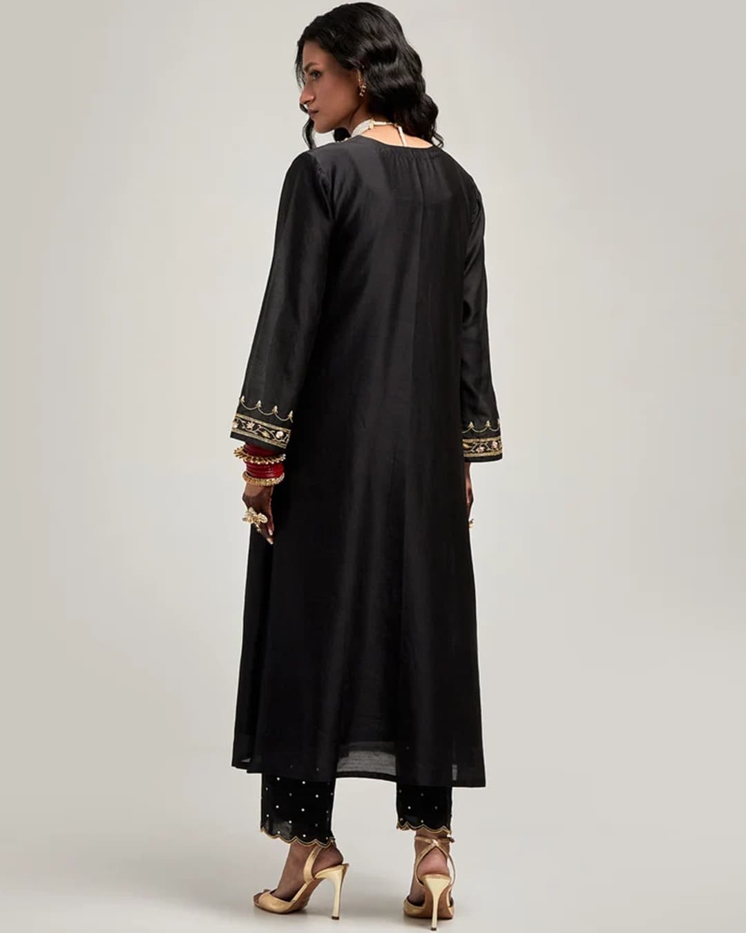 Embroidered kurta with placket and pant